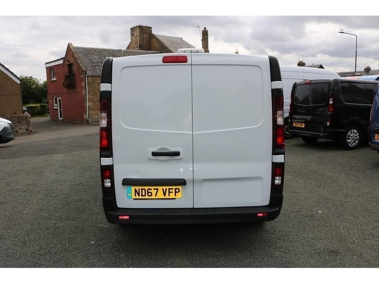 2018 RENAULT TRAFIC *NO VAT* LOW MILES EXCELLENT CONDITION YEARS MOT