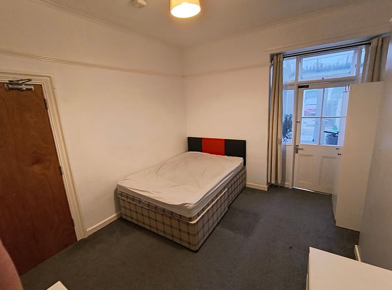 Room to rent in shared house - bills included