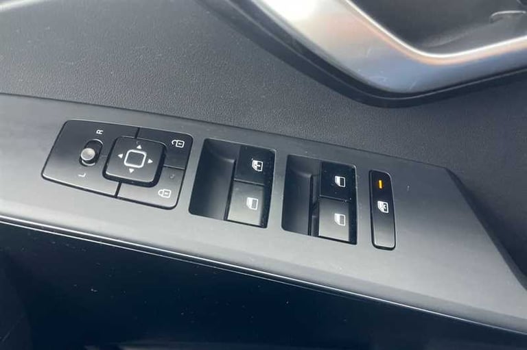 2022 Kia Niro 1.6h GDi 2 SUV 5dr Petrol Hybrid DCT Euro 6 (s/s) (139 bhp) SUV Hybrid Automatic