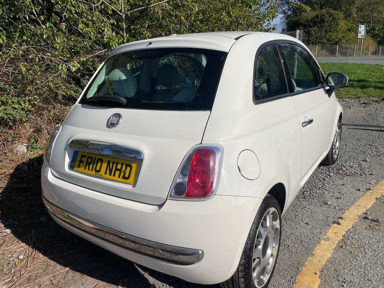FIAT 500 1.2 LOUNGE S/S 10 REG WHITE 3 DOOR MOT MARCH 27TH 2026 TAX £35 SERVICE HISTORY 50+MPG