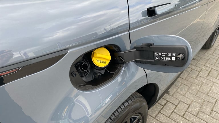 2023 Land Rover Range Rover Evoque 2.0 D200 R-Dynamic HSE 5dr Auto ESTATE DIESEL Automatic