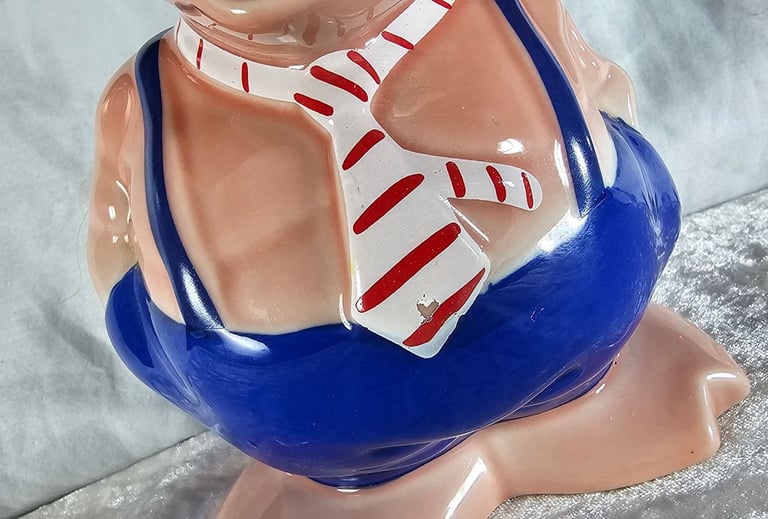 Complete set of original 5 Natwest Pigs