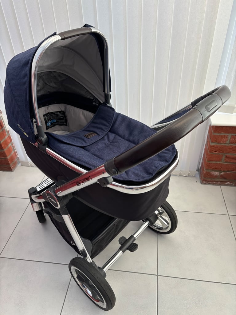 image for Oyster 3 Baby Travel System