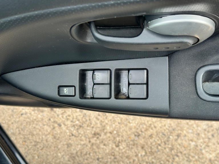 2009 Nissan Note 1.4 16V Acenta Euro 4 5dr MPV Petrol Manual