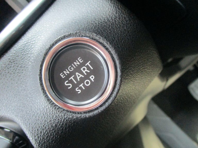 2025 Fiat 600 1.2 MHEV SUV 5dr Petrol Hybrid e-DCT Euro 6 (s/s) (100 ps) HATCHBACK Petrol/Electri...