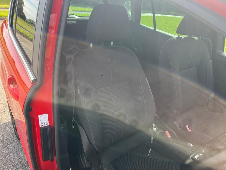 2016 Ford B-MAX 1.0T EcoBoost Zetec Red Edition Euro 6 (s/s) 5dr MPV Petrol Manual