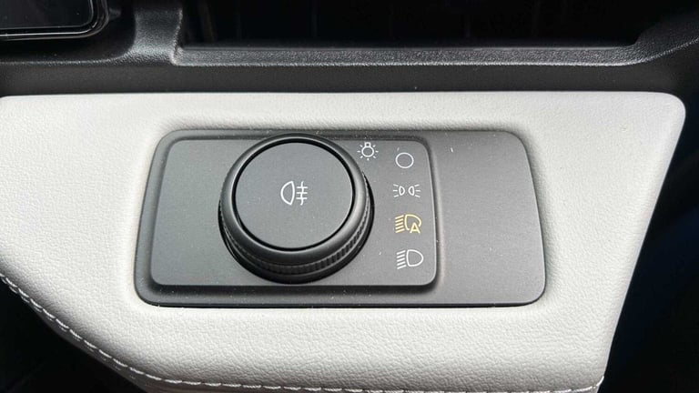 2025 Ford Puma 123kW Premium 43kWh 5dr Auto Hatchback Electric Automatic