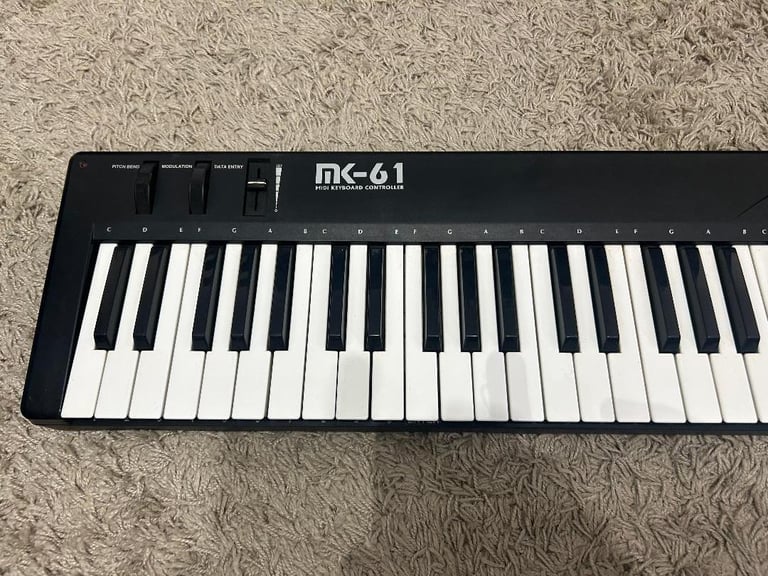 MK-61 Midi keyboard controller (untested as needs 15 pin lead)