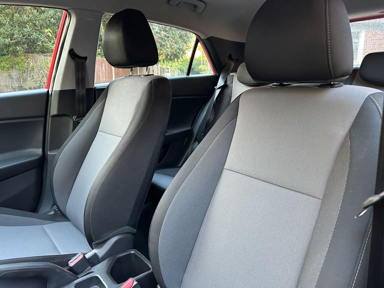 2019 Hyundai i20 1.2 SE Launch Edition Hatchback 5dr Petrol Manual Euro 6 (s/s) (84 ps) HATCHBACK...