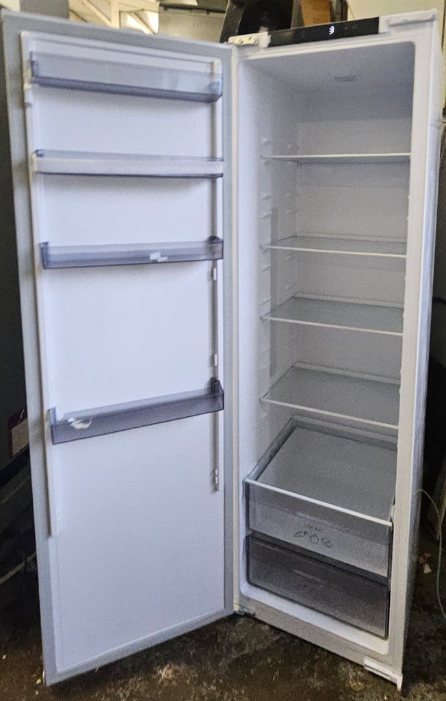 LAM6703 Lamona White Integrated Full Height Larder Fridge 54cm width 