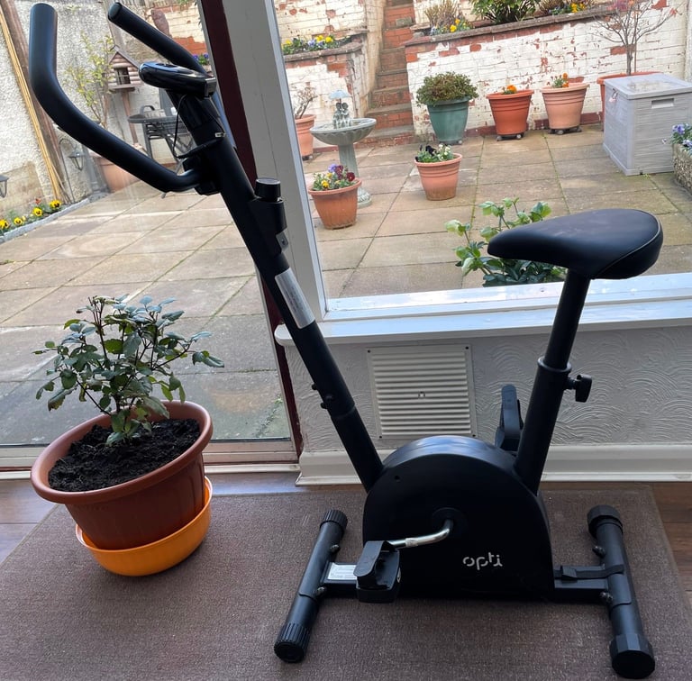 MANUAL EXERCISE BIKE