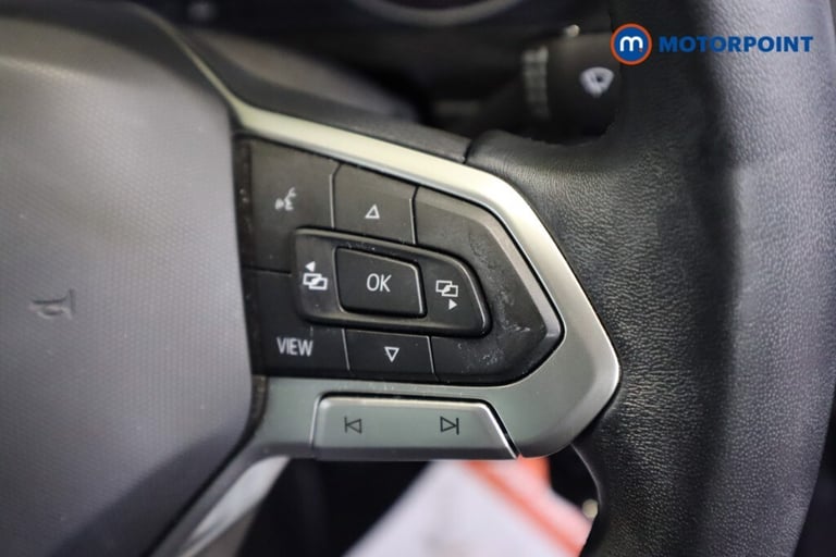 2021 Volkswagen Tiguan 1.5 TSI 150 Life 5dr SUV Petrol Manual