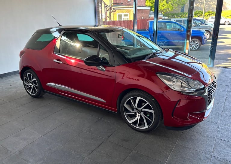 image for DS AUTOMOBILES DS 3 1.2 PureTech Connected Chic 2017