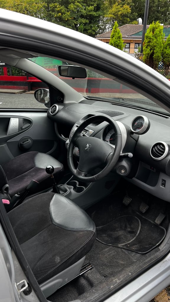 Peugeot, 107, Hatchback, 2010, Manual, 998 (cc),5 doors - Image 13