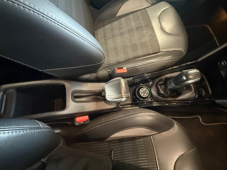 PEUGEOT 2008 1.6 BlueHDi Allure 2016