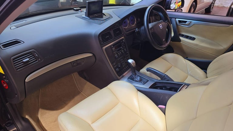 2005 Volvo V70 2.5 automatic 300bhp rare car  Petrol Automatic