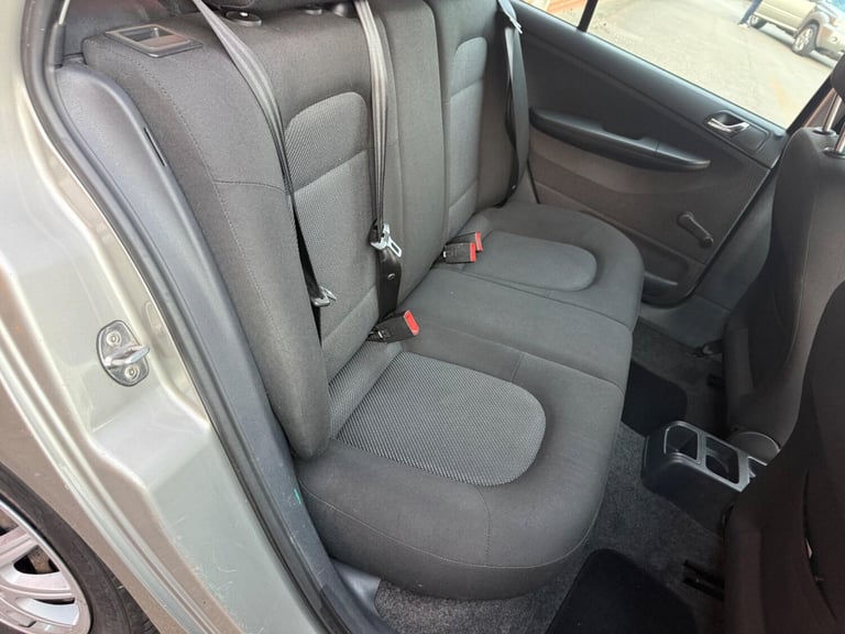 2007 Skoda Fabia 1.2 HTP 12V Ambiente 5dr HATCHBACK Petrol Manual