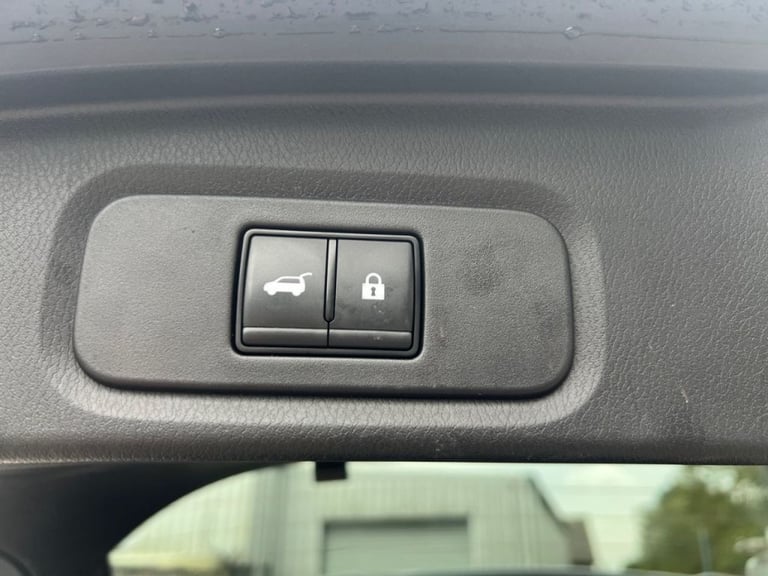  Nissan Qashqai 1.3 DiG-T MH Tekna 5dr Petrol