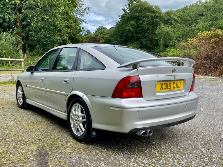 2000 Vauxhall Vectra 2.0 SRi 140 5dr HATCHBACK Petrol Manual
