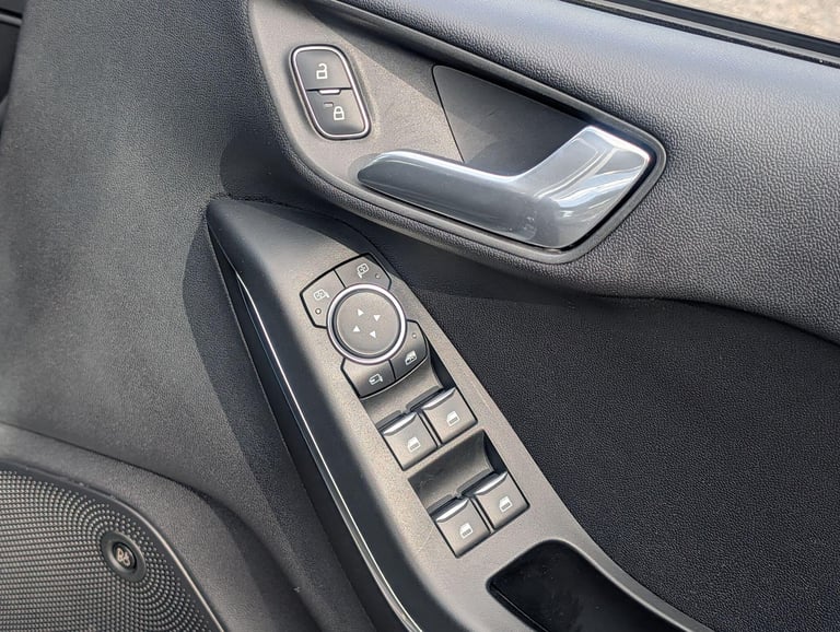 2021 Ford Fiesta 1.0T EcoBoost MHEV ST-Line X Edition Euro 6 (s/s) 5dr HATCHBACK Petrol Manual