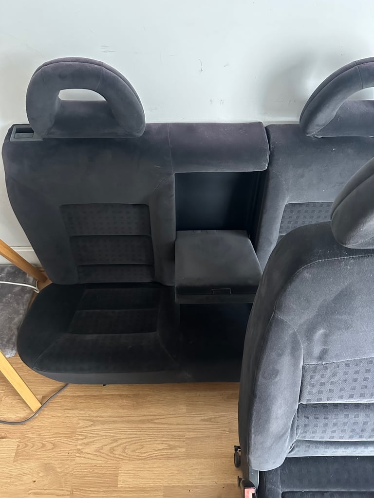 VW Golf Mk4/Bora car seats