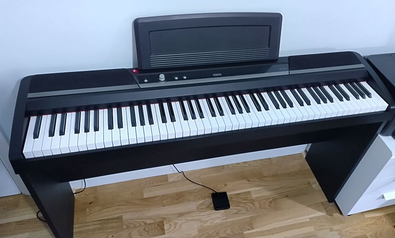 KORG SP-170S DIGITAL PIANO