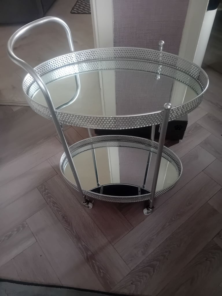 Chrohm drinks trolley