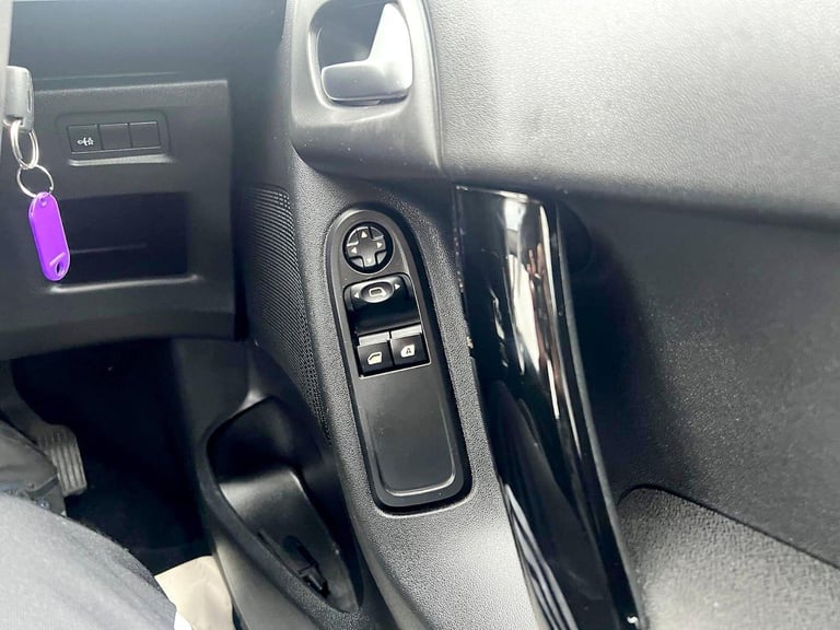 2013 Citroen C3 1.2 VTi Selection Euro 5 5dr Petrol