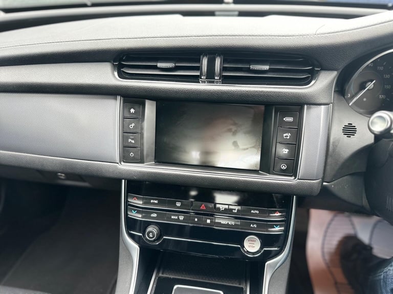 2018 Jaguar XF 2.0i R-Sport Auto Euro 6 (s/s) 4dr SALOON Petrol Automatic