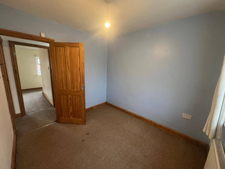 THREE BEDROOM HOUSE TO RENT ** EXCELLENT TRANSPORT LINKS VIA WARWICK ROAD AND STRATFORD ROAD ** 