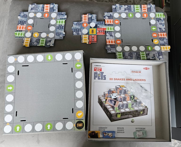 Secret Life of Pets 3D Game Snakes and Ladders
