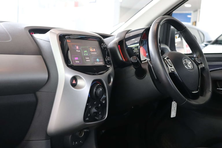 2016 Toyota AYGO 1.0 Aygo X-Play VVT-i CVT 5dr Hatchback Petrol Automatic