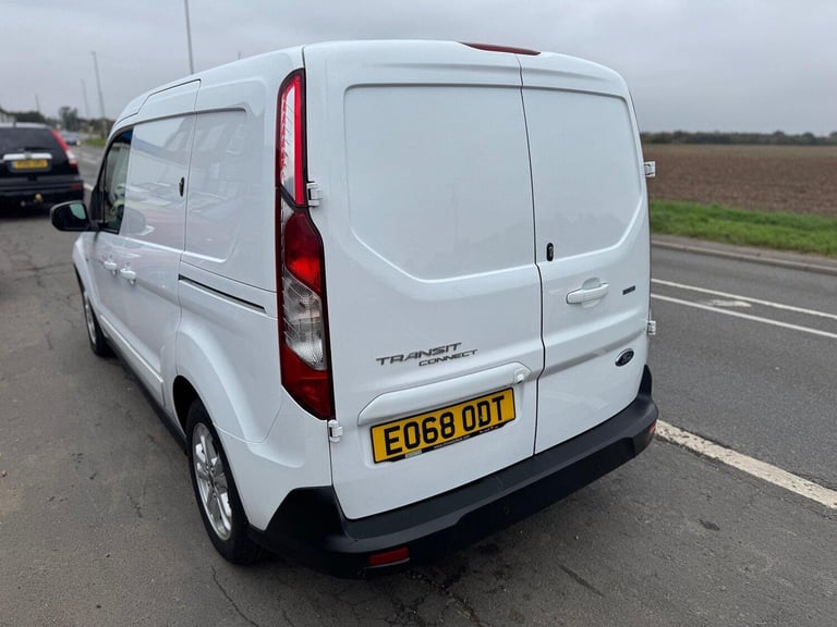 FORD TRANSIT CONNECT 1.5 200 EcoBlue Limited White Manual Diesel 2018