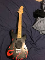 Battery Powered Electric Guitar (No Amp)