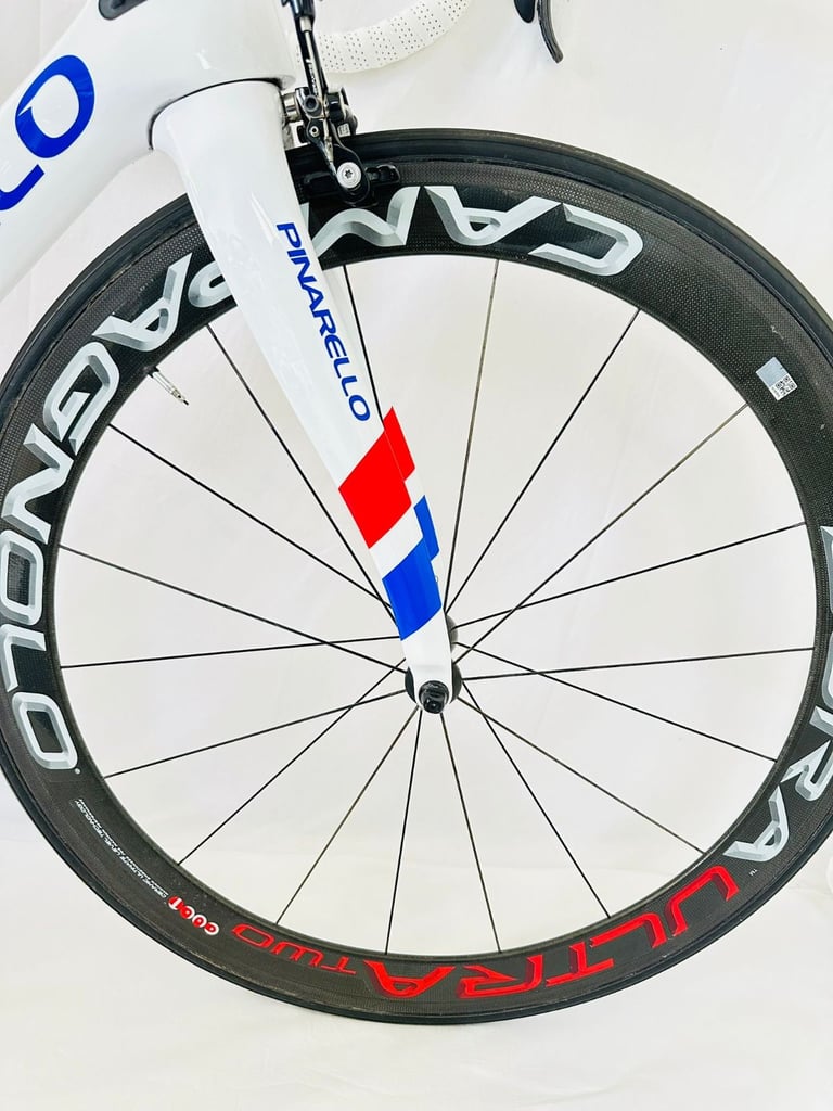 PINARELLO DOGMA F8 size/S Campagnolo Super Record Groupset alone cost Road Bike