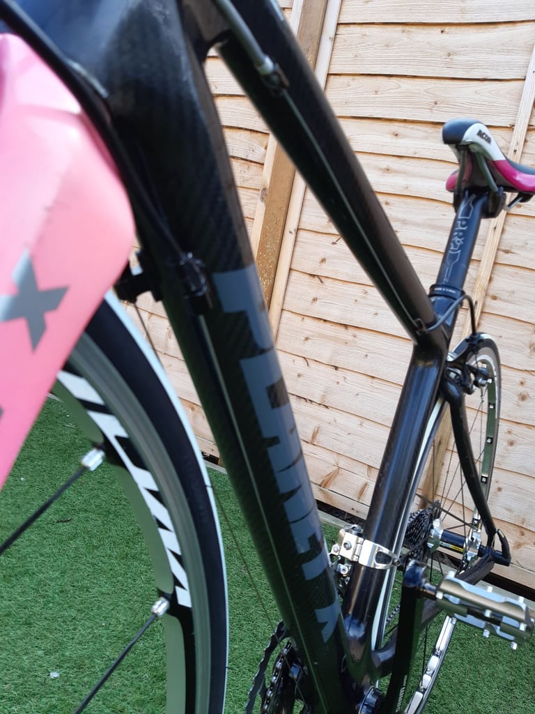 .Ladies Planet X Carbon Fibre Hybrid Road Bike.