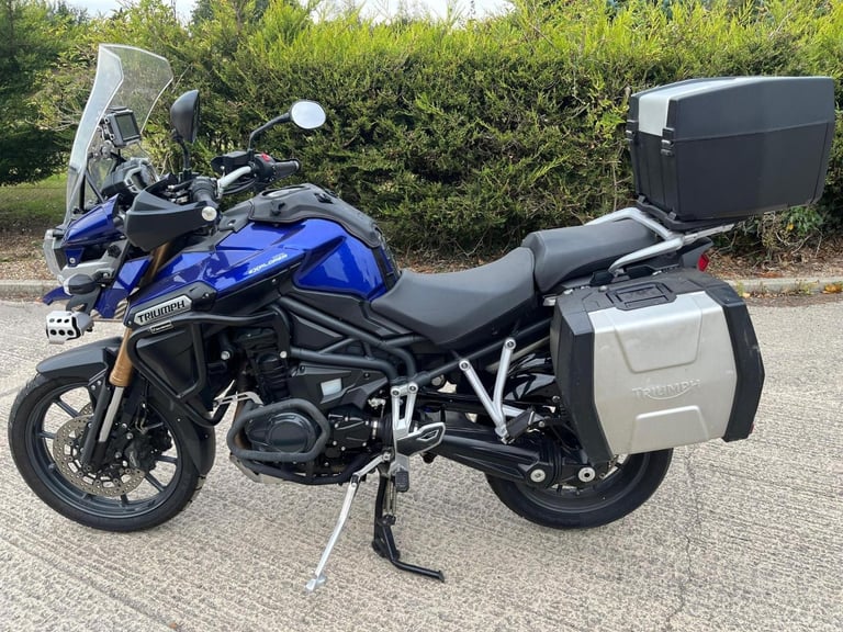 2012 12 TRIUMPH EXPLORER 1215 BLUE TIGER 1200 ADVENTURE TOURER FULL LUGGAGE