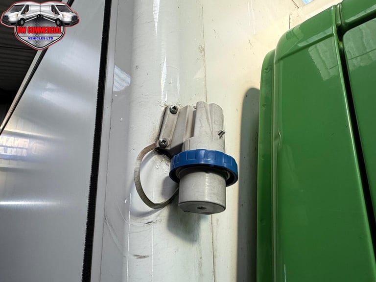 2020 Iveco Daily 2.3 35S14 Fridge Freezer 8 Speed Hi-Matic Auto + VAT Refrigerated Box Van Diesel...