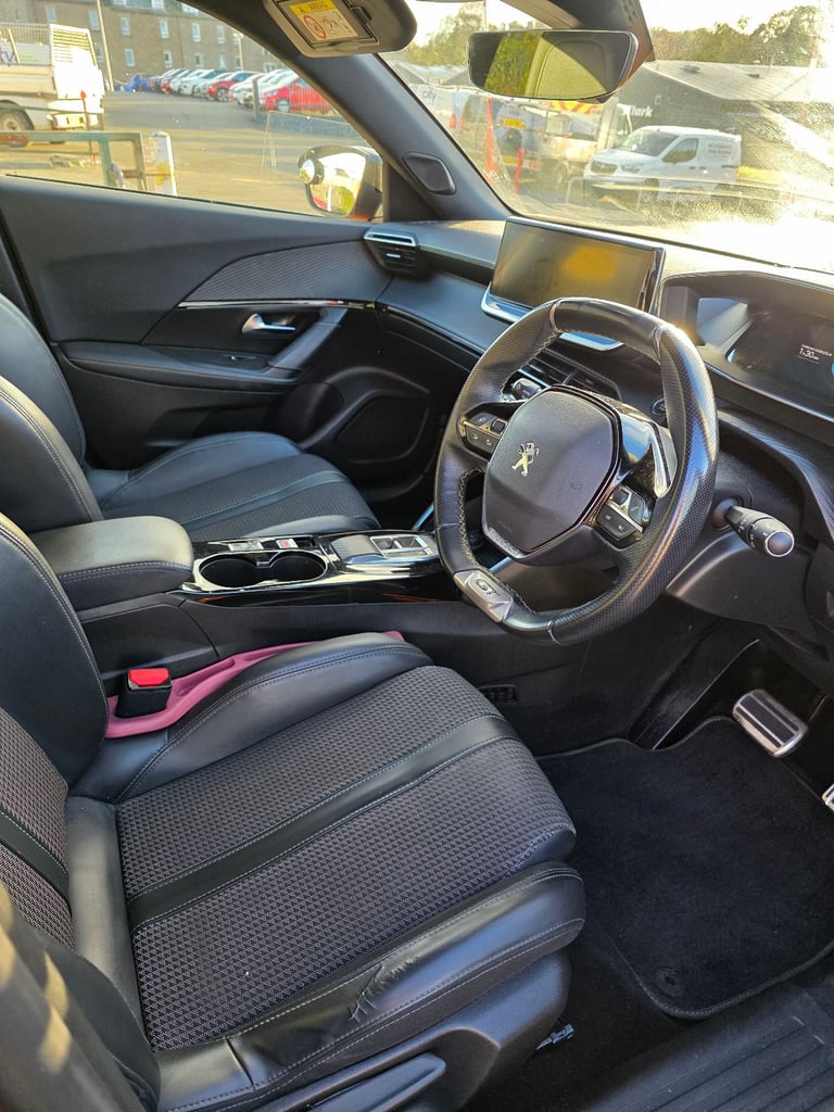 Peugeot, 2008, Hatchback, 2023, Other, 1 (cc), 5 doors