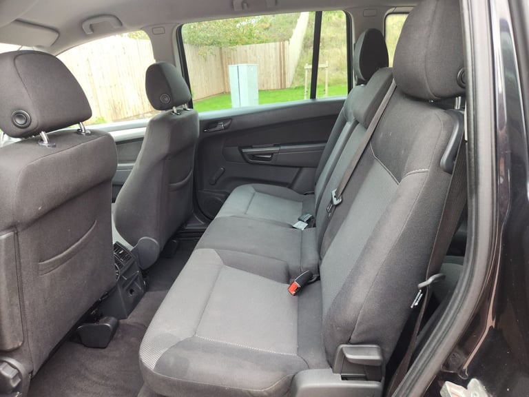 VAUXHALL ZAFIRA AUTOMATIC 7 SEATER DIESEL CLEAN CAR IN COVENTRY 