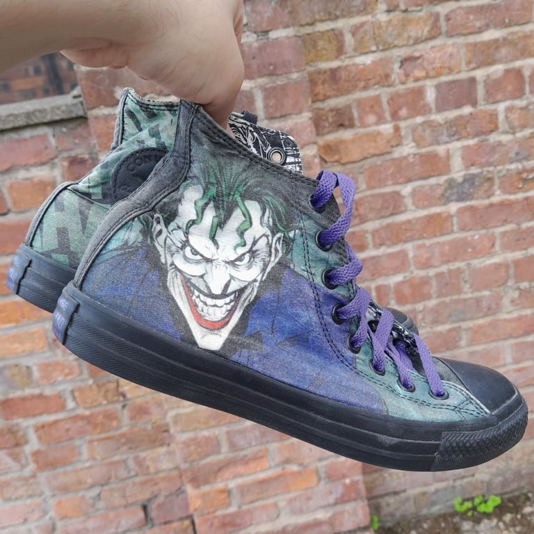 Joker Converse