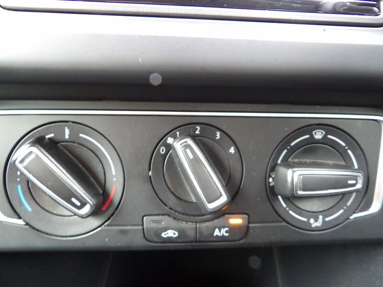 2016 Volkswagen Polo BlueMotion Tech Match Hatchback Petrol Manual