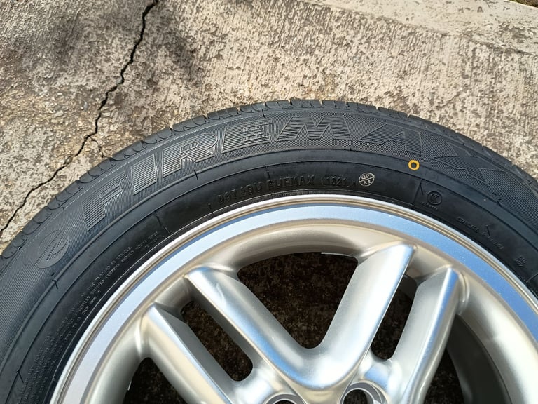 235 60 18" 107V NEW JEEP SUV TYRE + ALLOY WHEEL VOLVO XC60 XC90 AUDI Q5