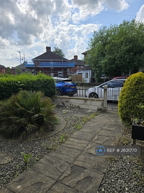 2 bedroom house in Greyswood Road, Stoke-On-Trent, ST4 (2 bed) (#2631770)