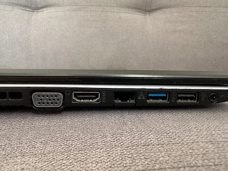 Asus X550C 15.6" HD SCREEN i5 8GB RAM 1TB HDD WINDOWS 11