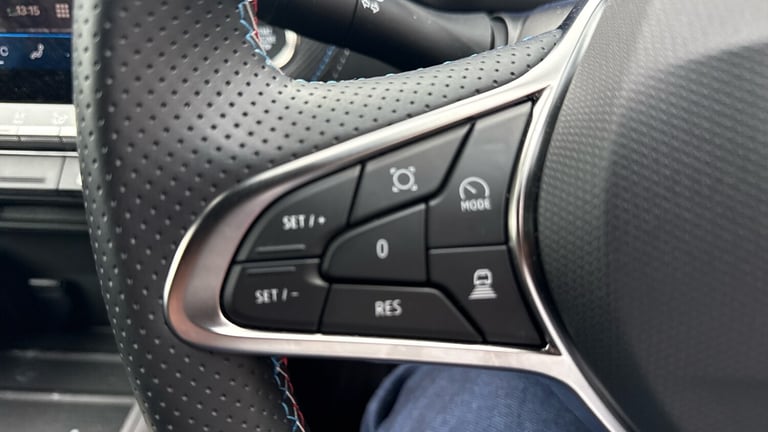 2025 Renault Symbioz 1.8 E-Tech FHEV 160 Techno Esprit Alpine 5dr Auto Hybrid Estate Estate Hybri...