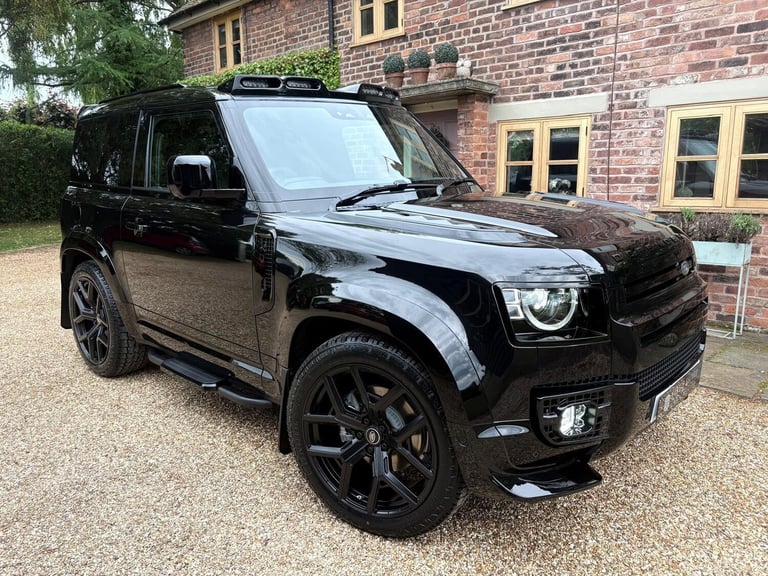 2025 Land Rover Defender 2025 3.0 D250 Hard Top X-Dynamic SE Auto PANEL VAN Diesel Automatic