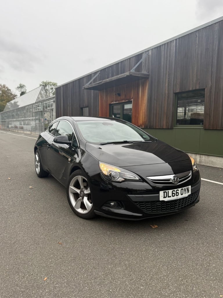 Vauxhall, GTC, Hatchback, 2016, Manual, 1364 (cc), 3 doors