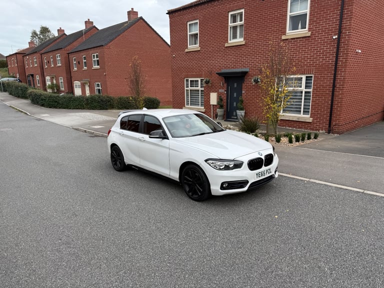 2015 BMW 1 Series Sport 1.5 118i Sport Hatchback Petrol Auto