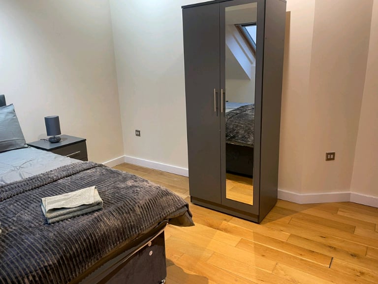 Double Room to let in Keythley